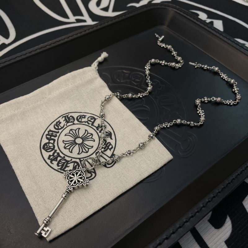 Ch*0me He**ts necklaces